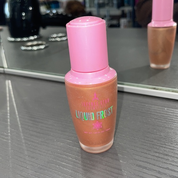 Jeffrey Star Liquid Frost in Goddess EXCLUSIVE - Picture 2 of 3